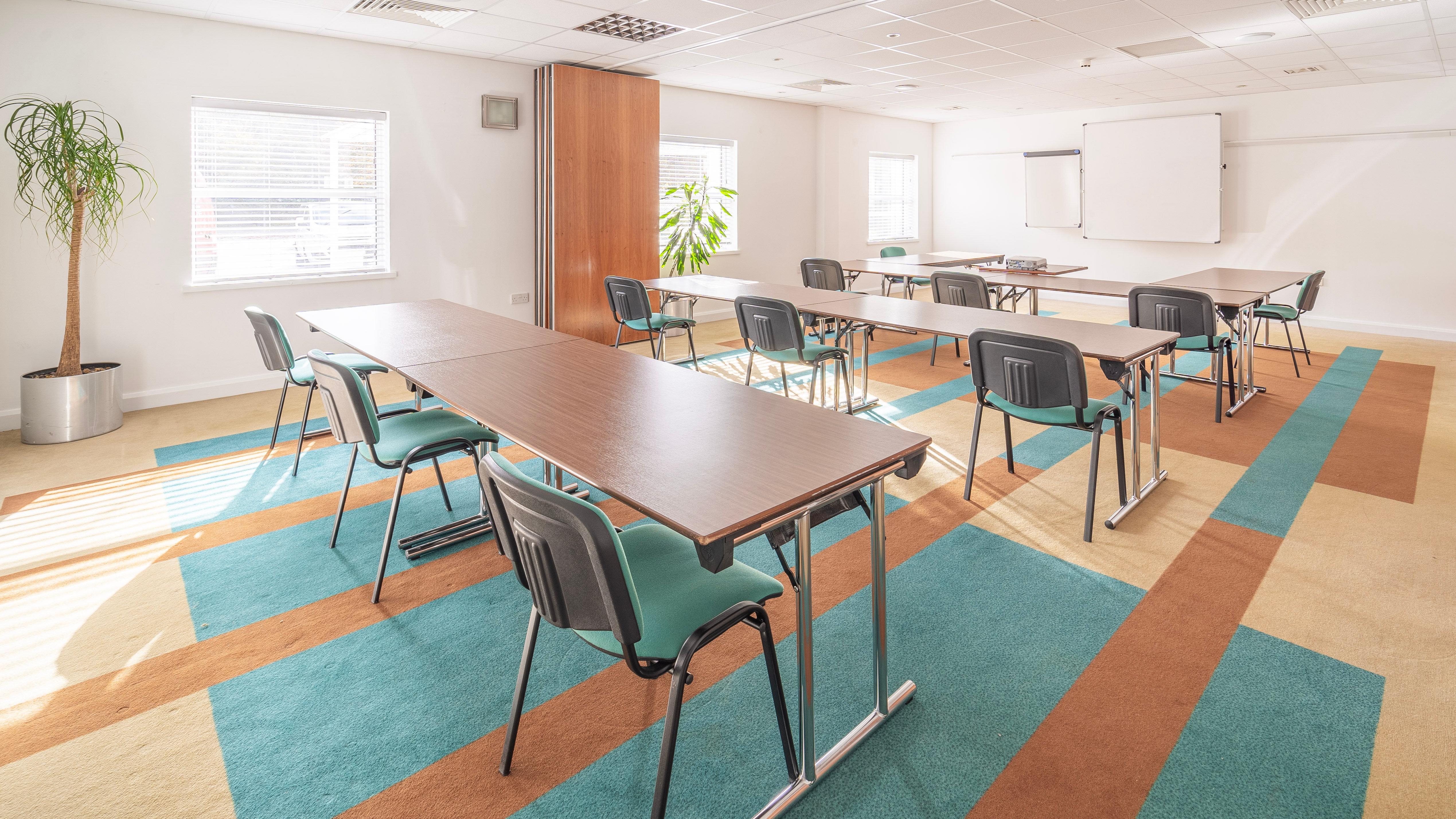 Holiday Inn Bristol Airport By Ihg Redhill  Esterno foto