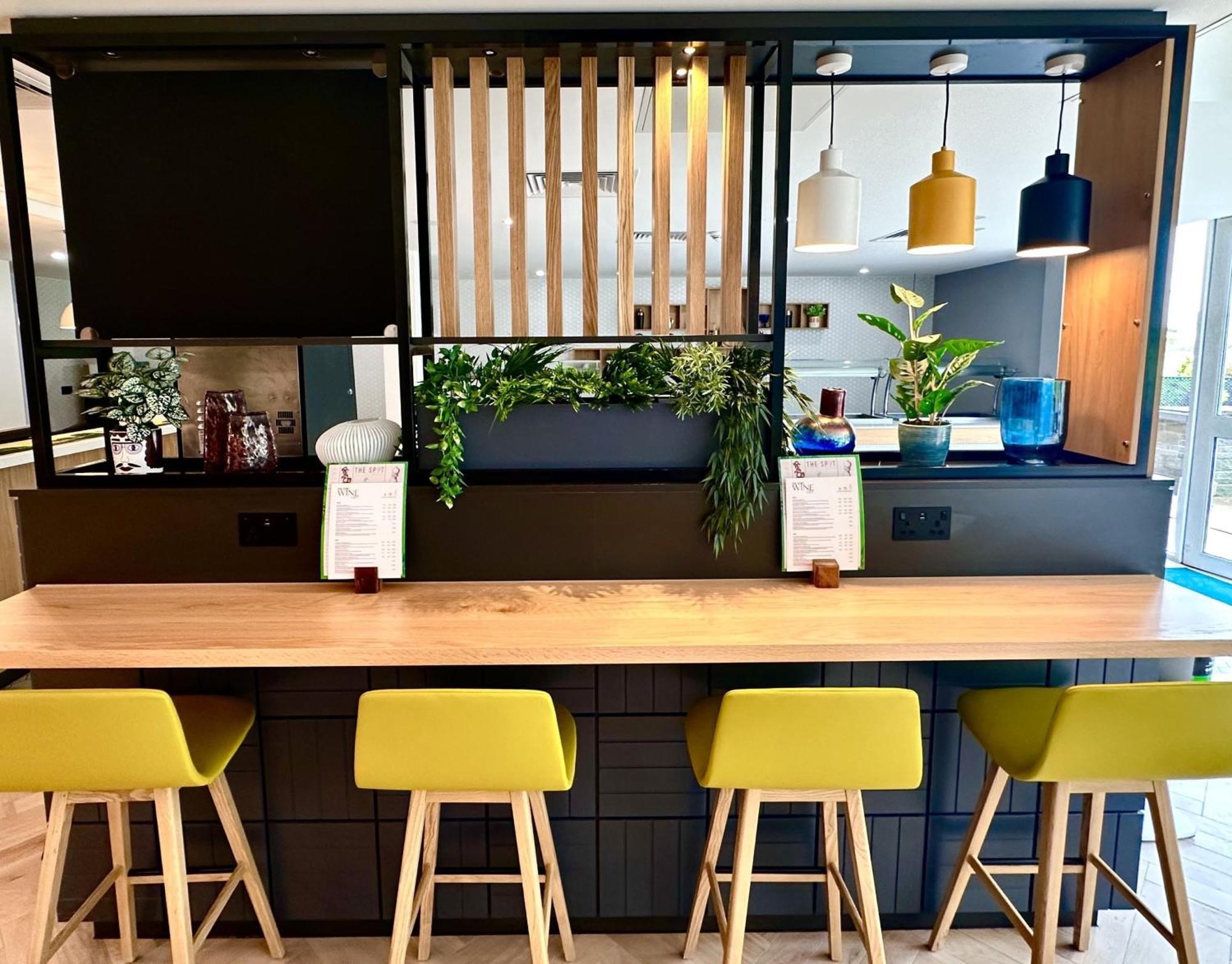 Holiday Inn Bristol Airport By Ihg Redhill  Esterno foto