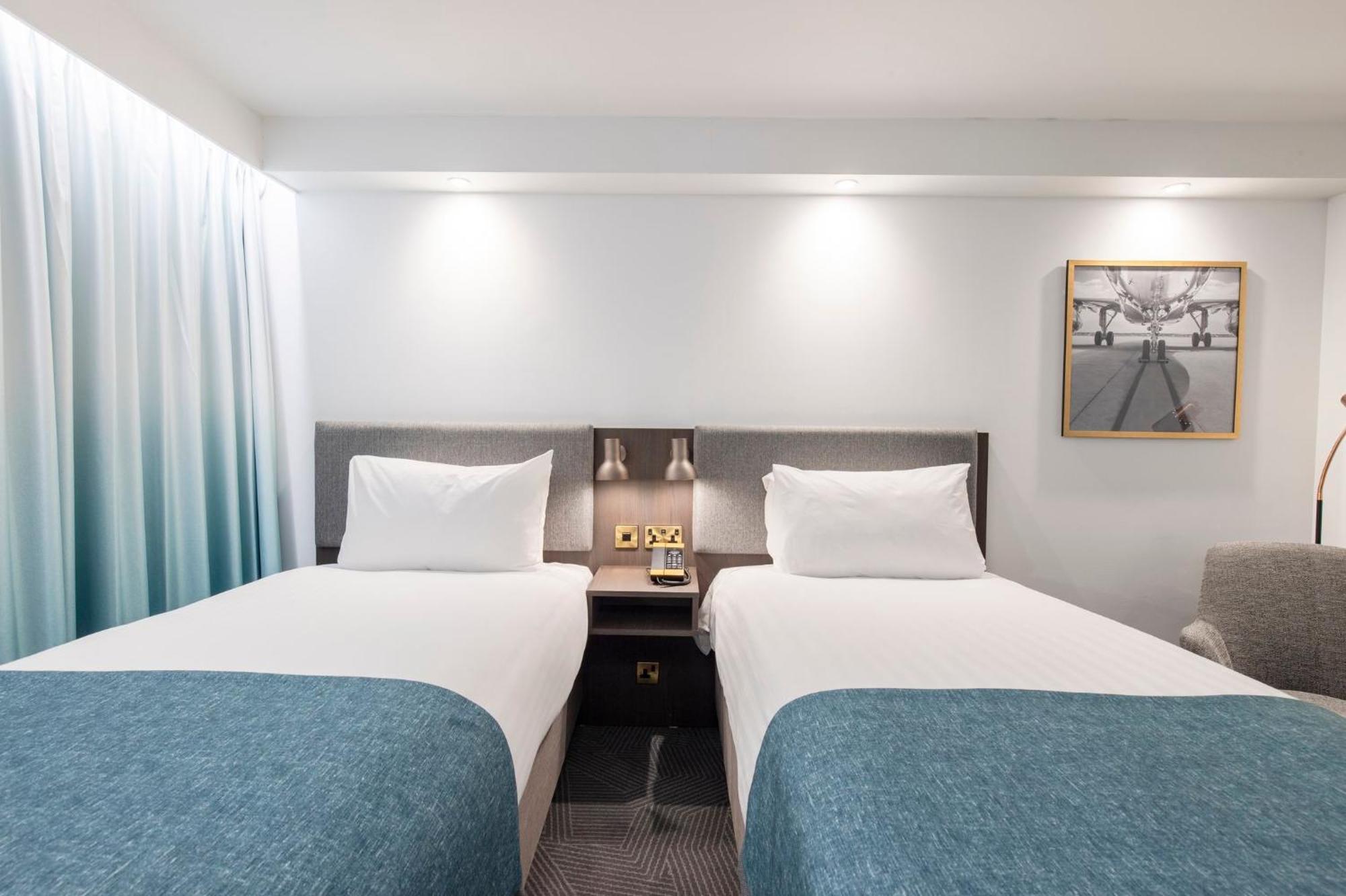 Holiday Inn Bristol Airport By Ihg Redhill  Esterno foto