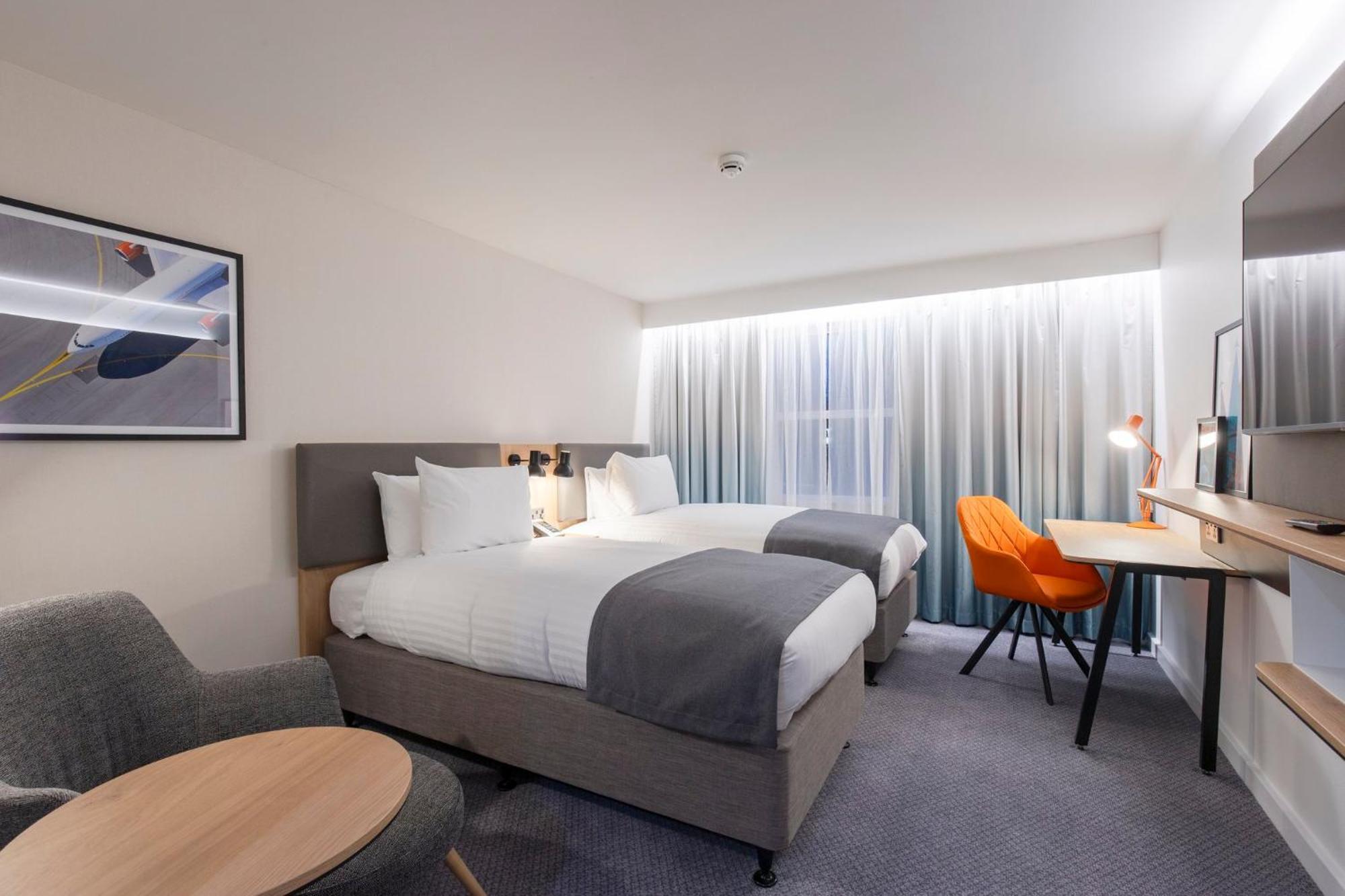 Holiday Inn Bristol Airport By Ihg Redhill  Esterno foto