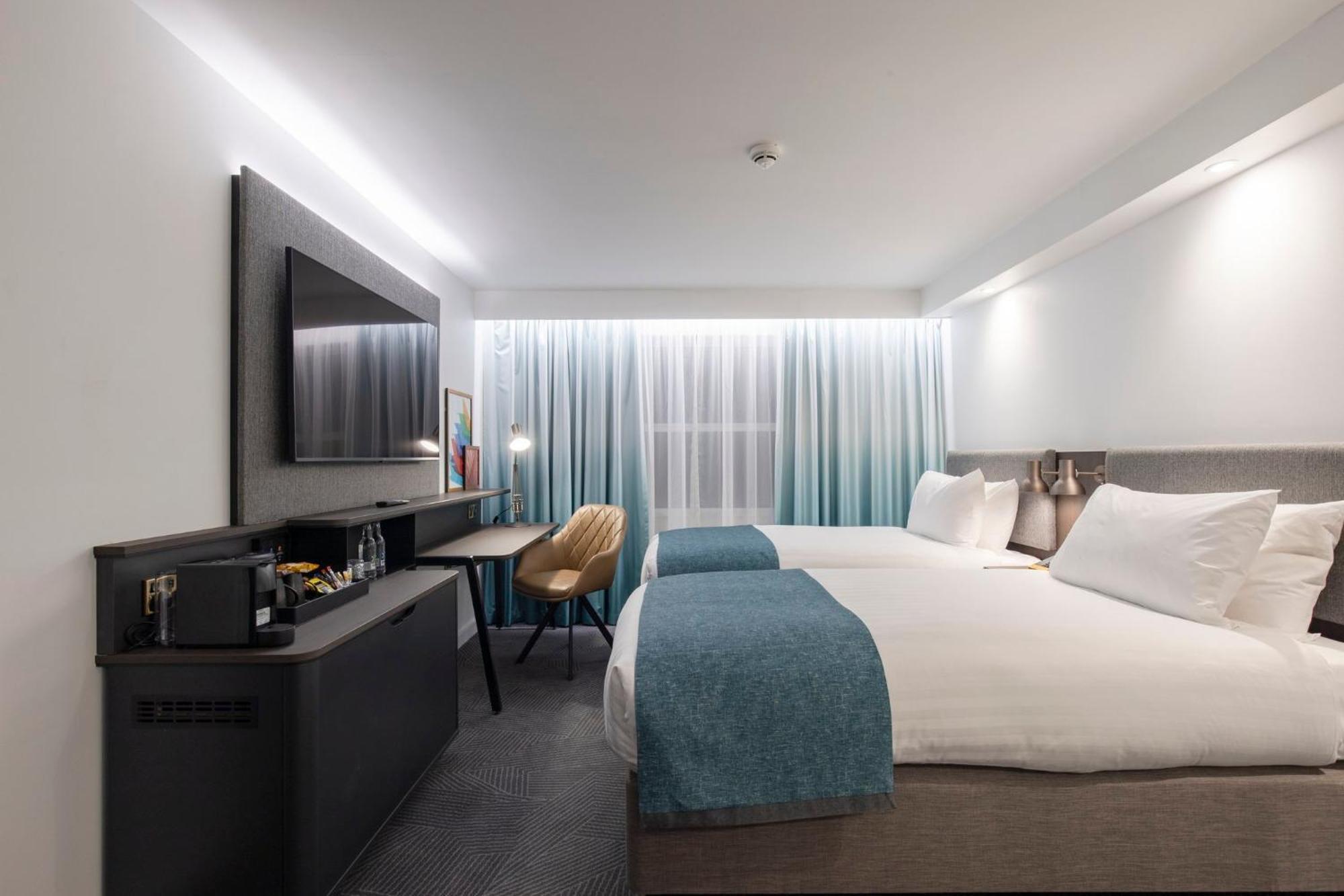 Holiday Inn Bristol Airport By Ihg Redhill  Esterno foto