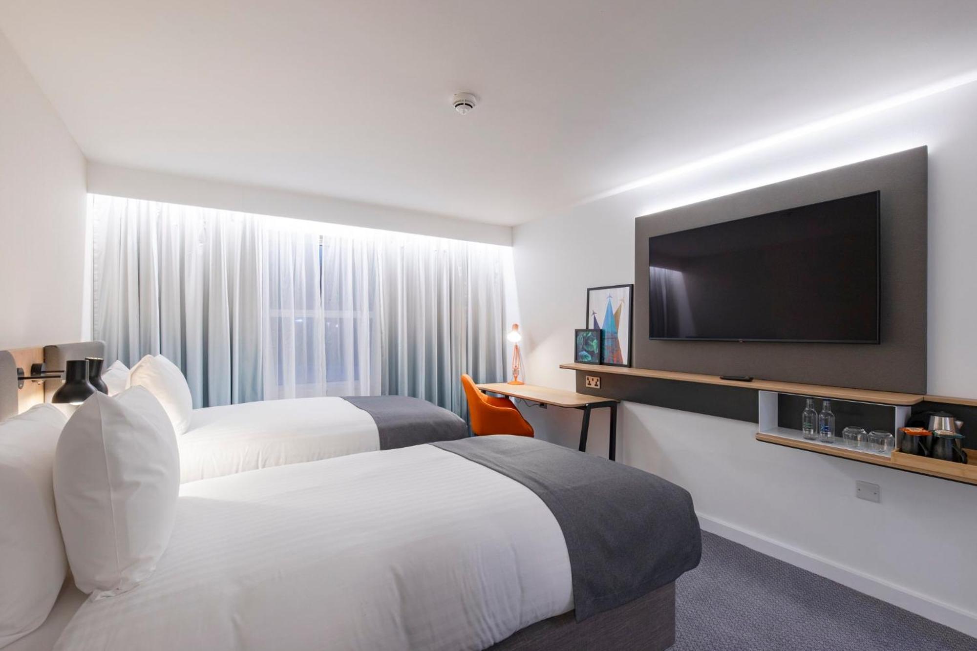 Holiday Inn Bristol Airport By Ihg Redhill  Esterno foto