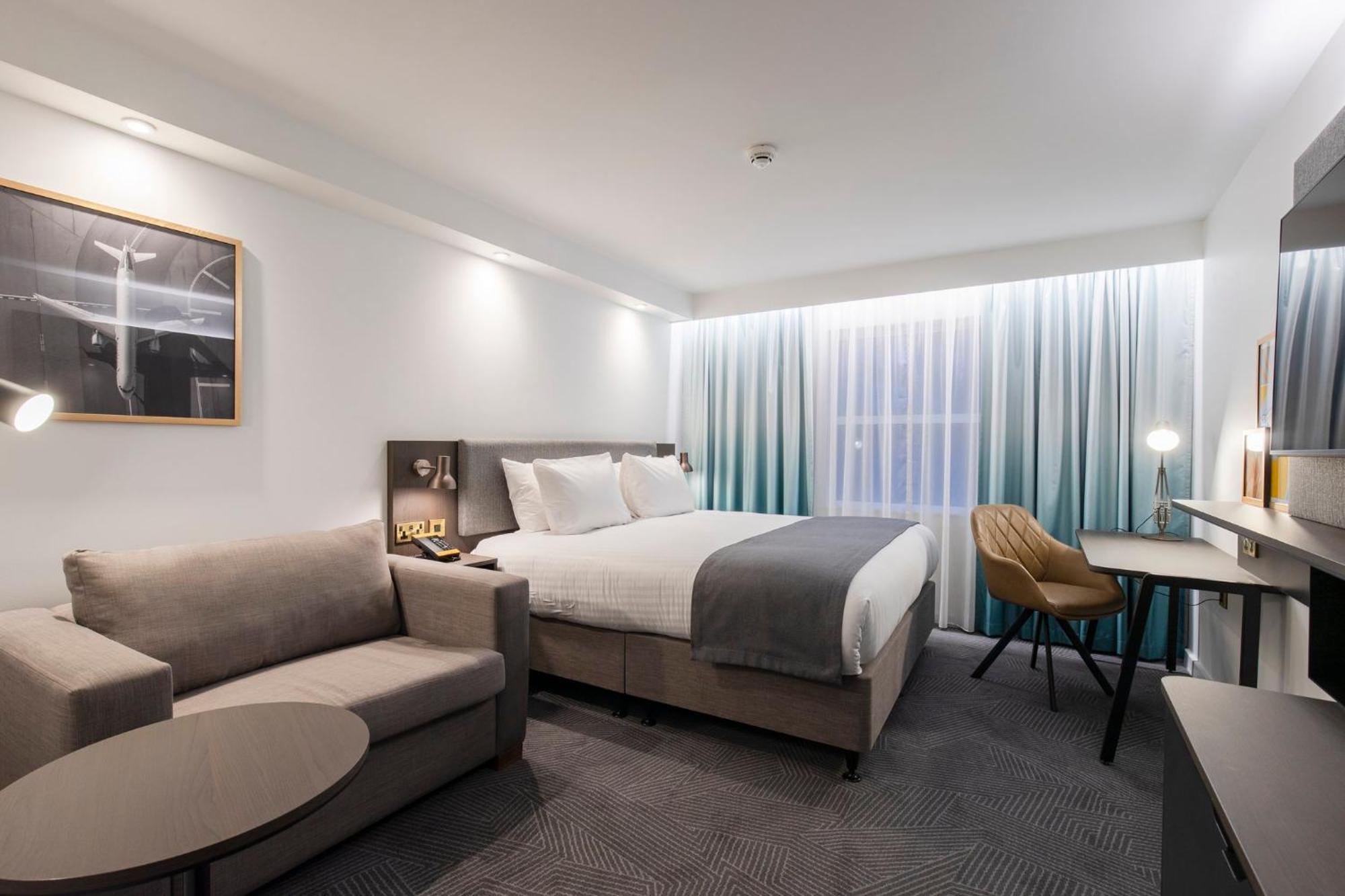 Holiday Inn Bristol Airport By Ihg Redhill  Esterno foto