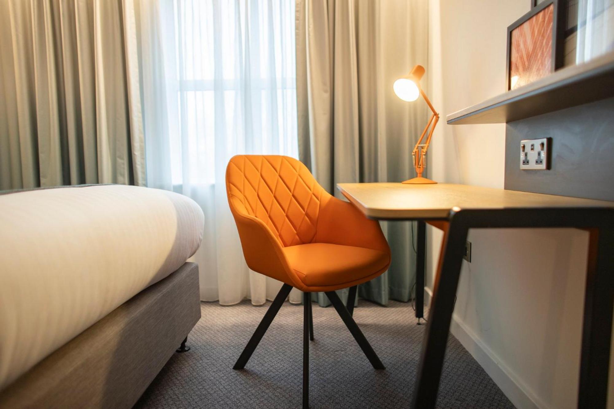 Holiday Inn Bristol Airport By Ihg Redhill  Esterno foto
