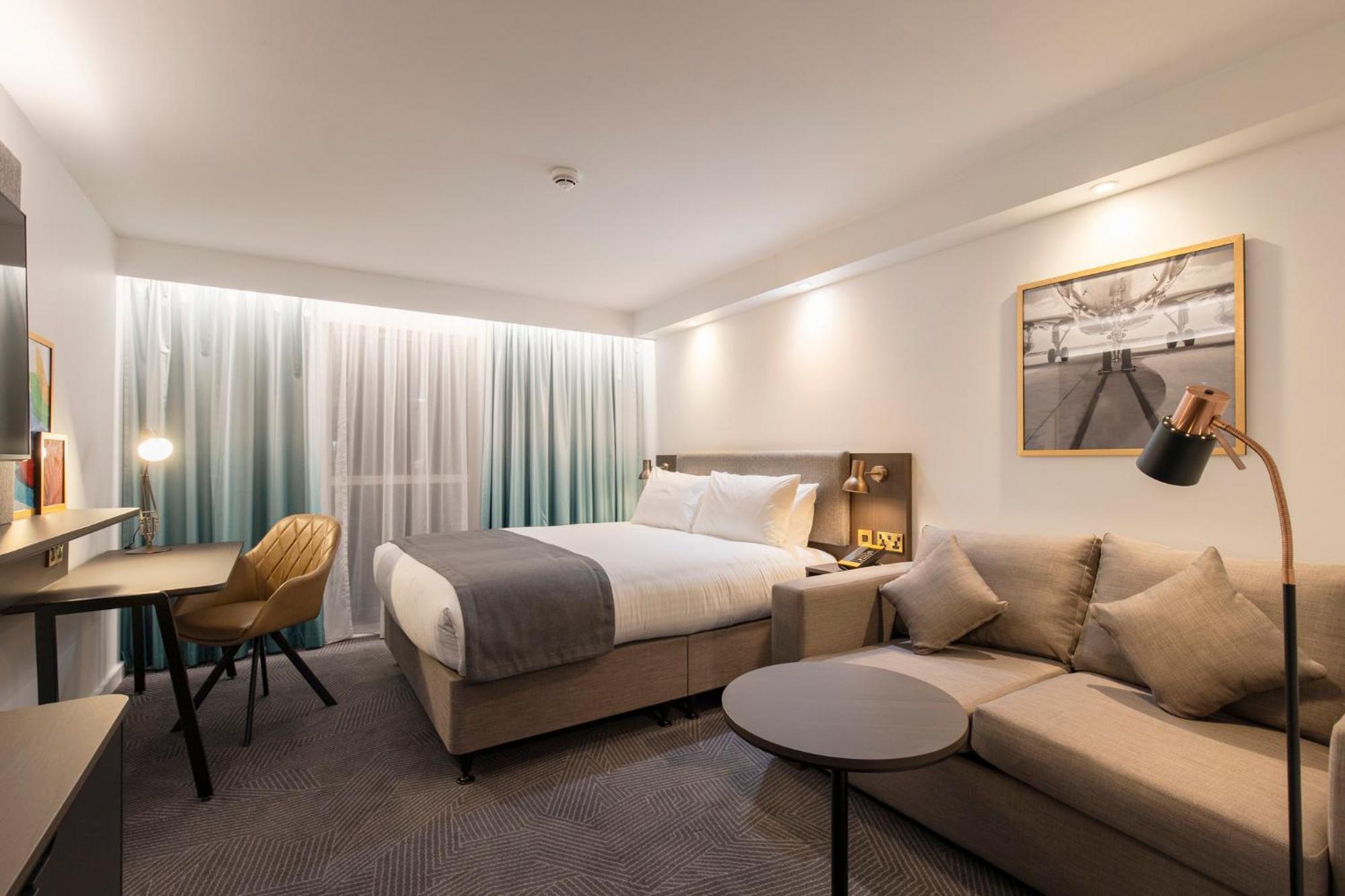 Holiday Inn Bristol Airport By Ihg Redhill  Esterno foto