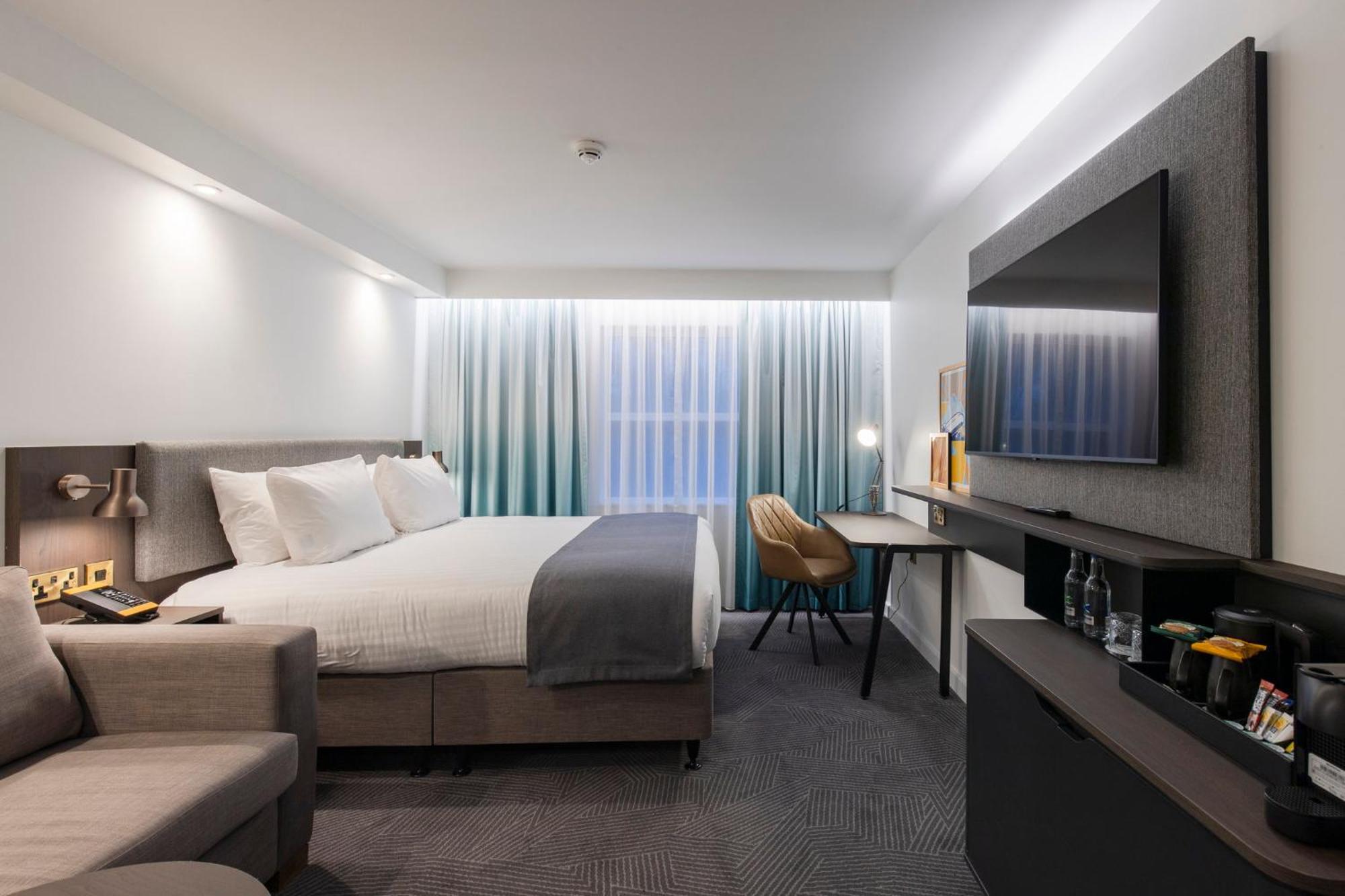 Holiday Inn Bristol Airport By Ihg Redhill  Esterno foto