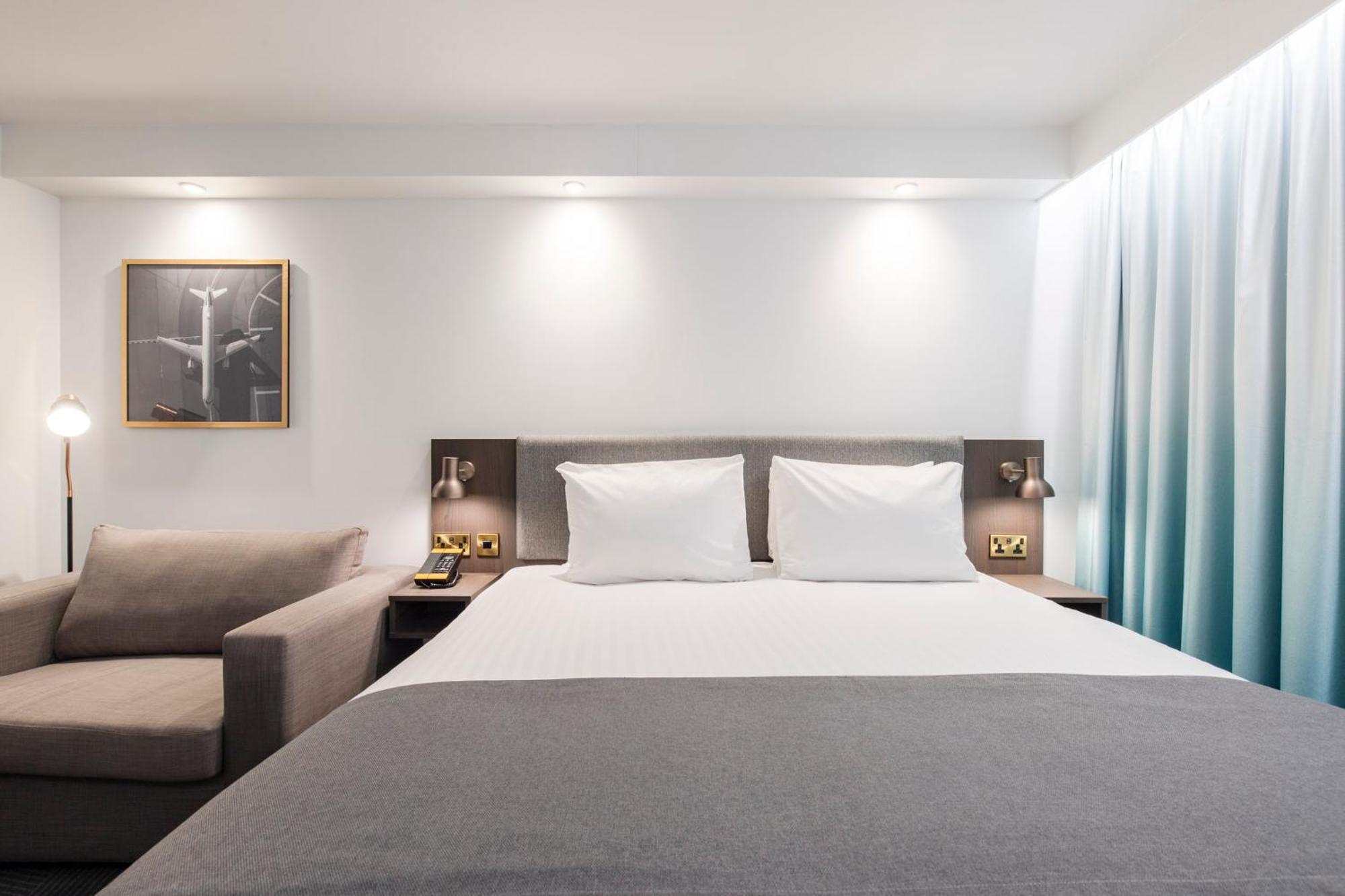 Holiday Inn Bristol Airport By Ihg Redhill  Esterno foto