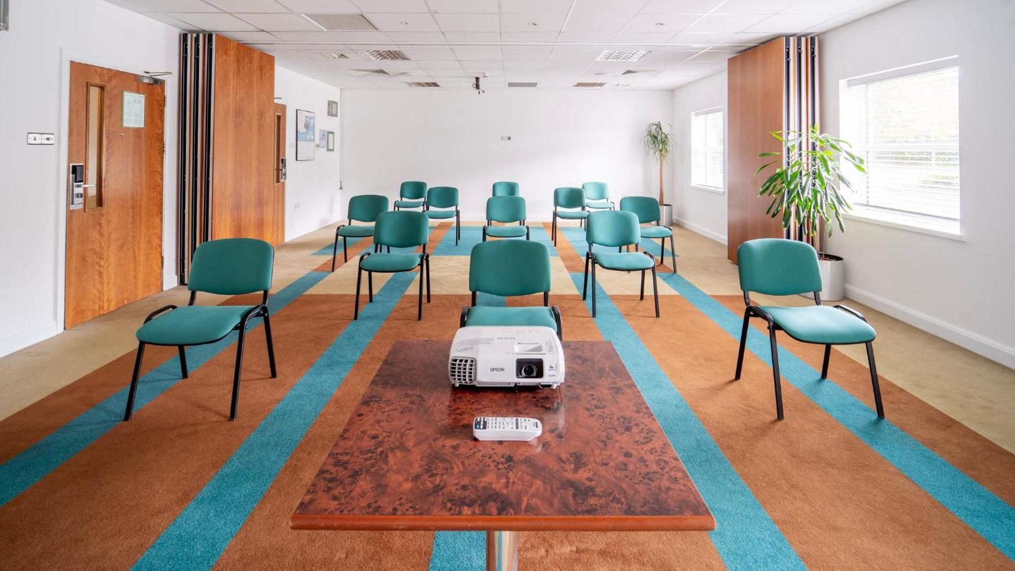 Holiday Inn Bristol Airport By Ihg Redhill  Esterno foto