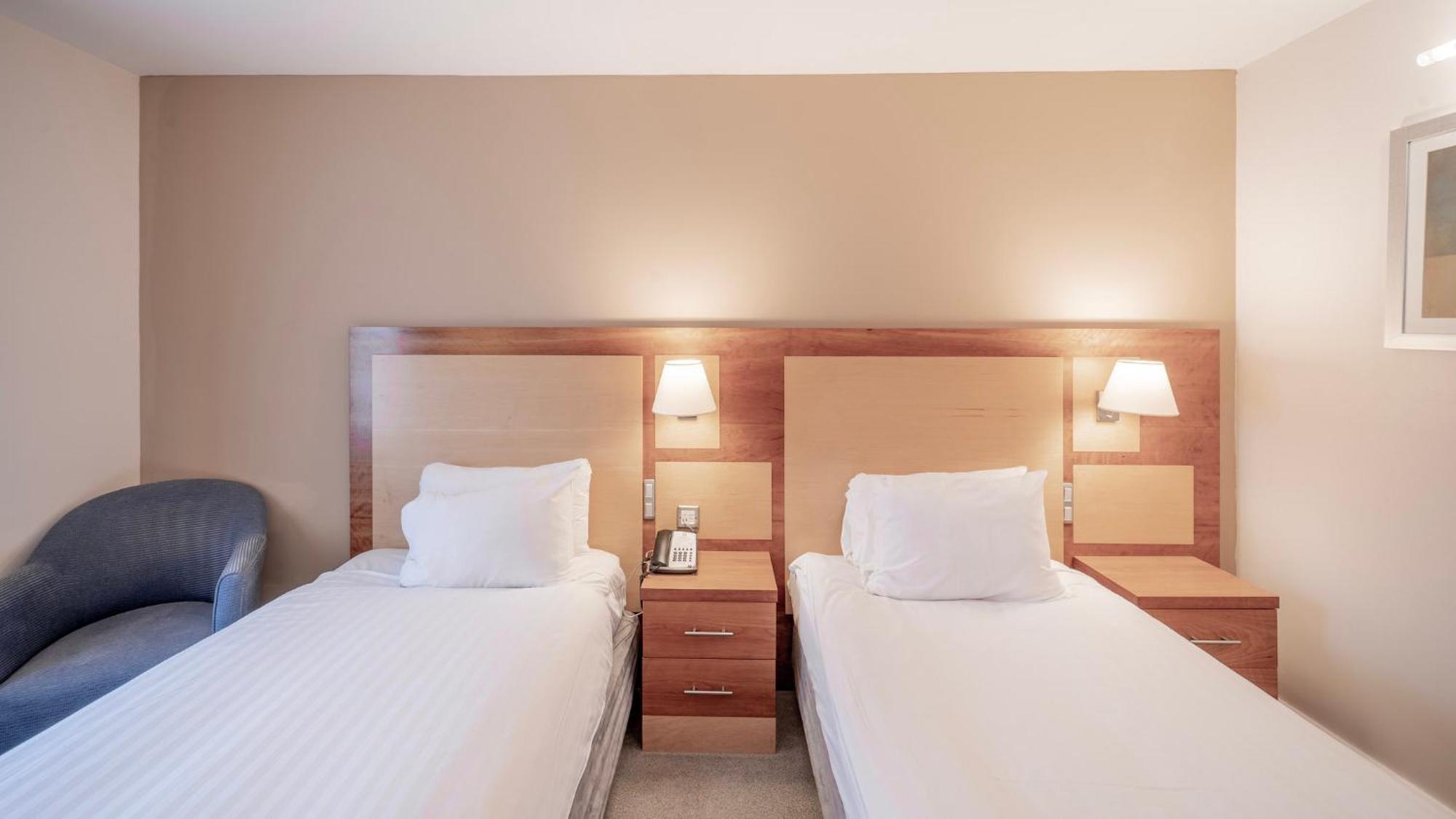 Holiday Inn Bristol Airport By Ihg Redhill  Esterno foto