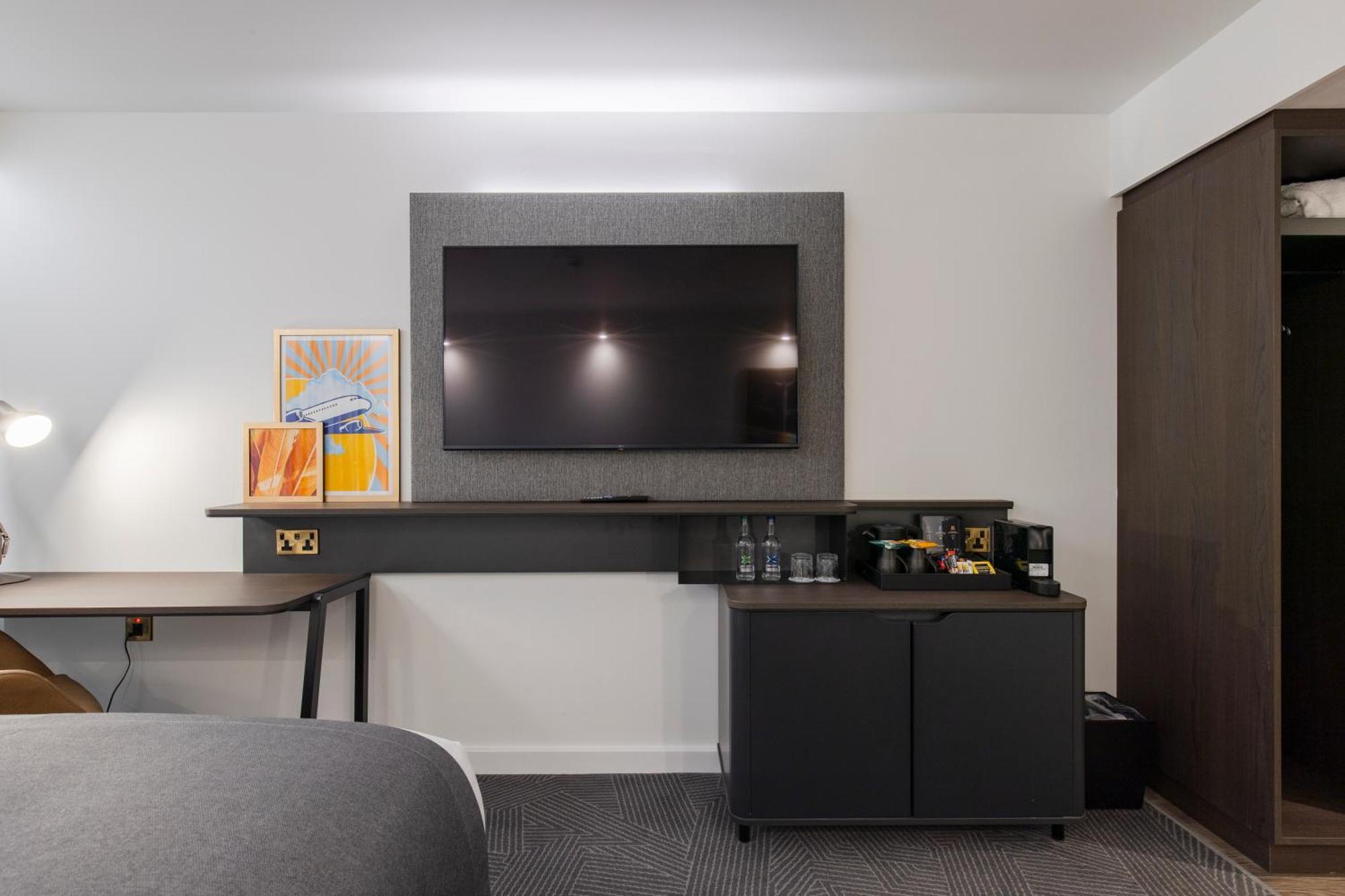 Holiday Inn Bristol Airport By Ihg Redhill  Esterno foto